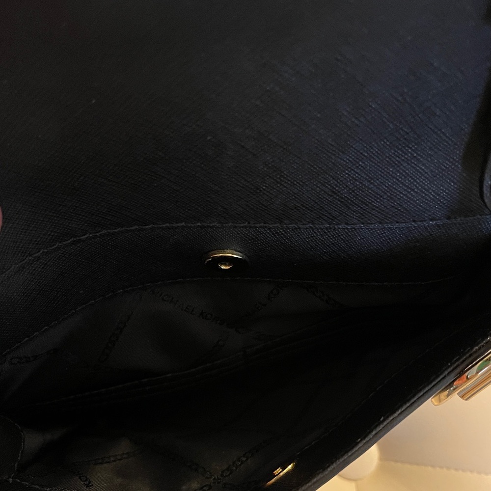 MK Michael Kors Black Shoulder Bag - Picture 3 of 15